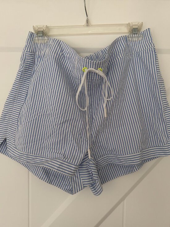 Vineyard Vines Pants - Vineyard Vines Blue White Seersucker Drawstring Shorts Women's